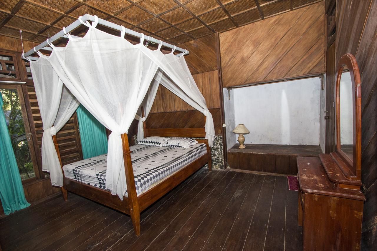 Kadidiri Paradise Batudaka Стая снимка
